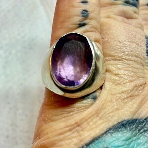 Sterling Silver Purple Amethyst Oval Ring
